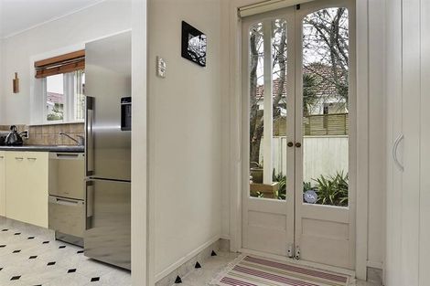 Photo of property in 9a Beatrix Street, Avondale, Auckland, 1026