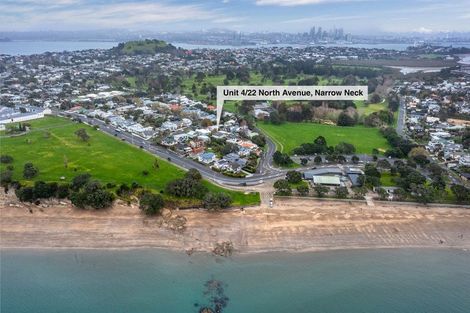 Photo of property in 4/22 North Avenue, Narrow Neck, Auckland, 0624