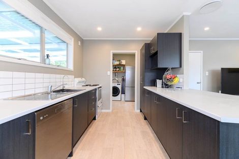 Photo of property in 132 Awaruku Road, Torbay, Auckland, 0630