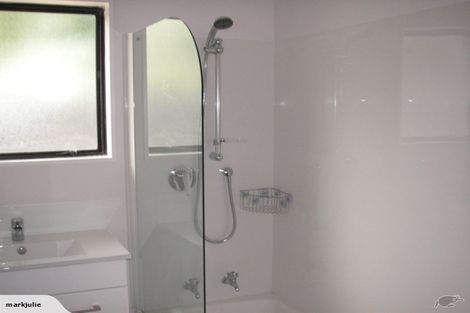 Photo of property in 27 Ihle Street, Terrace End, Palmerston North, 4410