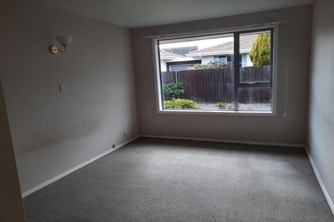 Photo of property in 2/38 Delaware Crescent, Russley, Christchurch, 8042
