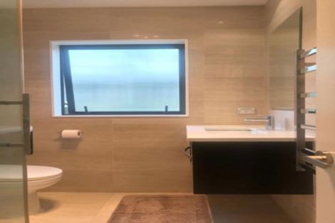 Photo of property in 45 Huntington Park Drive, Greenhithe, Auckland, 0632