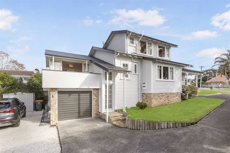 Photo of property in 1/49 Sale Street, Cockle Bay, Auckland, 2014