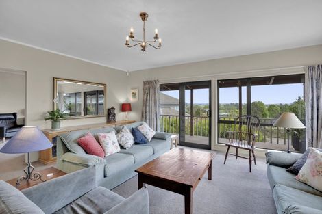 Photo of property in 135a Lake Crescent, Hamilton Lake, Hamilton, 3204