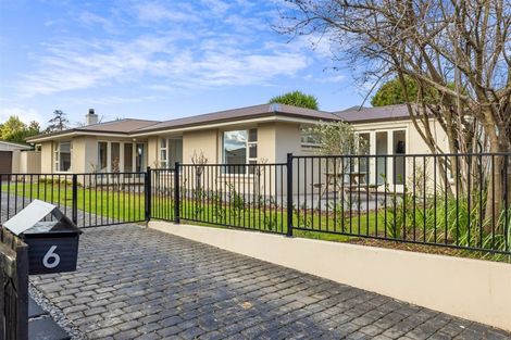 Photo of property in 6 Burrows Place, Ilam, Christchurch, 8041