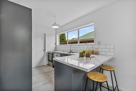 Photo of property in 70 Cutts Road, Russley, Christchurch, 8042