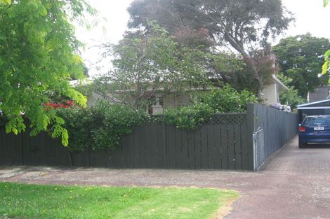 Photo of property in 10a Nolan Road, Greenlane, Auckland, 1051