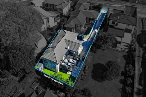 Photo of property in 2/102 Sandspit Road, Shelly Park, Auckland, 2014