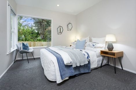 Photo of property in 1 Phillipa Place, Browns Bay, Auckland, 0630
