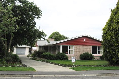 Photo of property in 11 Toorak Avenue, Avonhead, Christchurch, 8042