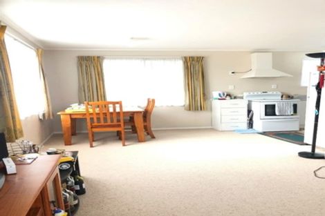 Photo of property in 1/6 Penion Drive, Flat Bush, Auckland, 2023