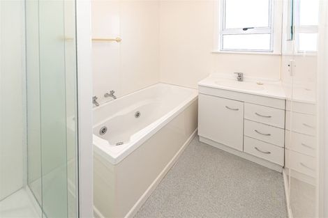 Photo of property in 33 Hood Street, Castlecliff, Whanganui, 4501