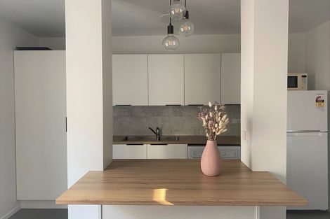 Photo of property in 6b Seaview Road, Milford, Auckland, 0620