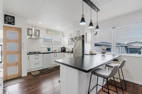 Photo of property in 4 Bremridge Place, Melville, Hamilton, 3206