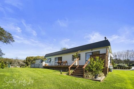 Photo of property in 316 Mountain Road, Maungaturoto, 0587