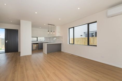 Photo of property in 71 Salamanca Road, Sunnynook, Auckland, 0620