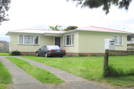 Photo of property in 28 Convair Crescent, Mangere, Auckland, 2022