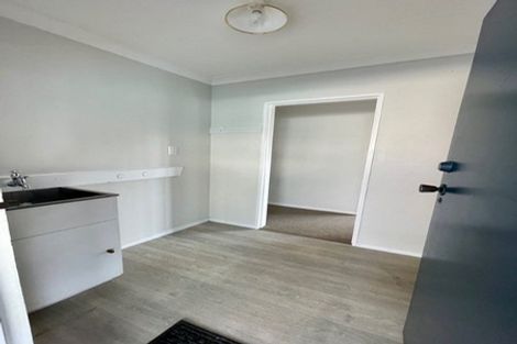 Photo of property in 1 Puriri Place, Levin, 5510