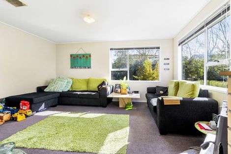 Photo of property in 18 Leatham Crescent, Opaheke, Papakura, 2113