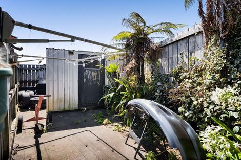 Photo of property in 8 Horizon Heights, Whalers Gate, New Plymouth, 4310
