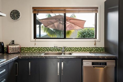 Photo of property in 11 Holyoake Terrace, Omokoroa, 3114