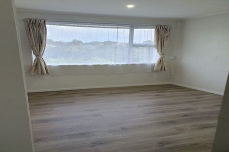 Photo of property in 2/5 Oates Road, Glen Eden, Auckland, 0602