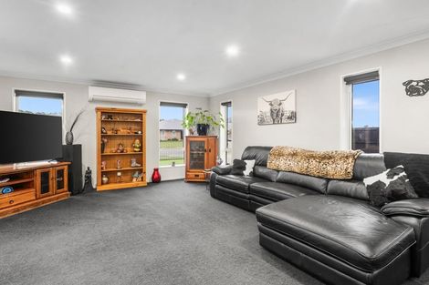 Photo of property in 30 Fairfield Way, Rolleston, 7614