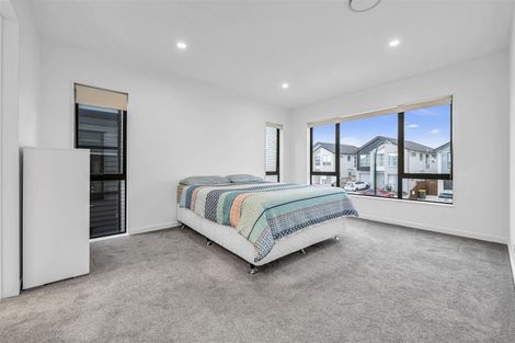Photo of property in 9 Puruatanga Drive, Flat Bush, Auckland, 2019