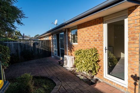 Photo of property in 126 Clarence Street, Riccarton, Christchurch, 8011