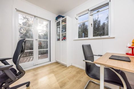 Photo of property in 7 Chamberlain Road, Massey, Auckland, 0614