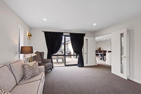Photo of property in 18 Dunaverty Place, Broomfield, Christchurch, 8042