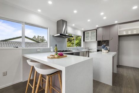 Photo of property in 58 Maxwelton Drive, Mairangi Bay, Auckland, 0630