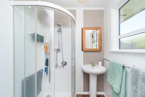 Photo of property in 18 Belvedere Crescent, Takaro, Palmerston North, 4412