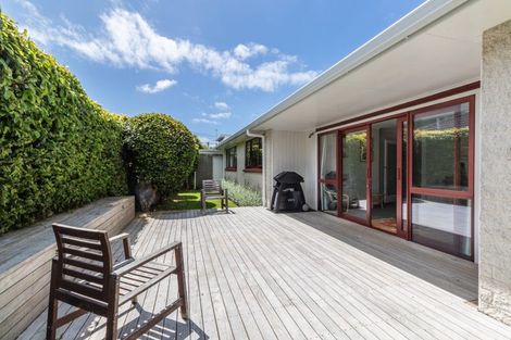 Photo of property in 23a Parkvale Road, Karori, Wellington, 6012