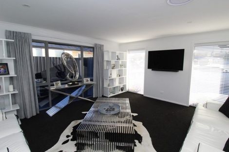 Photo of property in 18 Eric Batchelor Place, Waimate, 7924