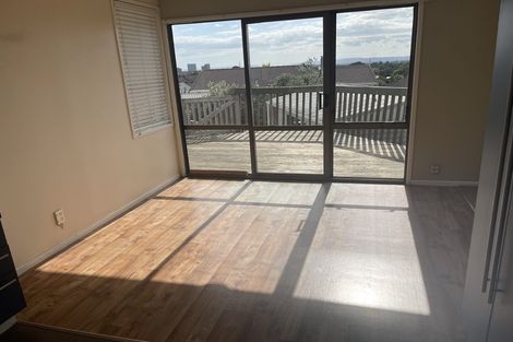 Photo of property in 48 Hollyford Drive, Clover Park, Auckland, 2105