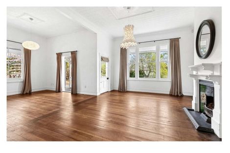 Photo of property in 150 Victoria Street, Cambridge, 3434