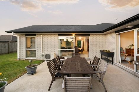 Photo of property in 9a Dover Road, St Andrews, Hamilton, 3200