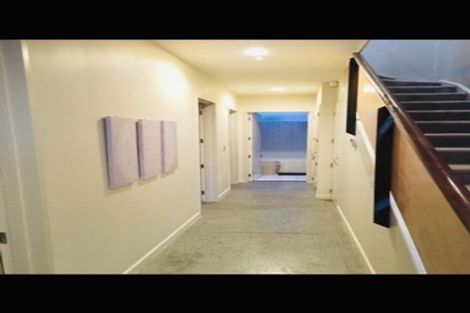 Photo of property in 2/306 Evans Bay Parade, Hataitai, Wellington, 6021