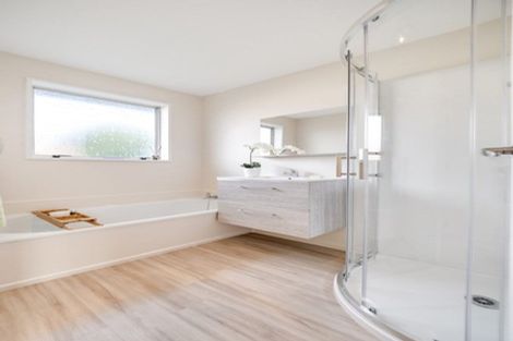 Photo of property in 1/125 Prestons Road, Redwood, Christchurch, 8051