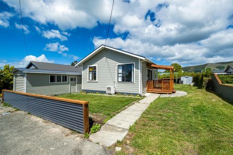 Photo of property in 11 George Street, Waimate, 7924
