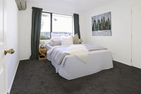 Photo of property in 9 Louvain Place, Greenhithe, Auckland, 0632