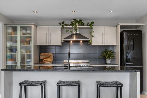 Photo of property in 128 Castlewold Drive, Bethlehem, Tauranga, 3110