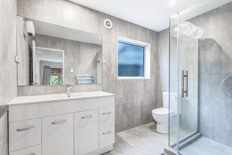 Photo of property in 111 Colwill Road, Massey, Auckland, 0614