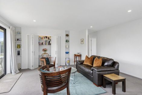 Photo of property in 16 Cressy Place, Darfield, 7510