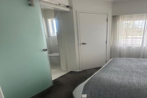 Photo of property in 3/62 Kitchener Road, Milford, Auckland, 0620