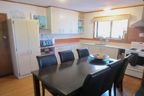 Photo of property in 52 Dunedin Street, Redwood, Christchurch, 8051