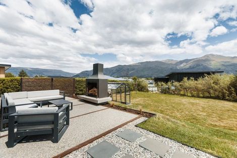 Photo of property in 23 Matipo Street, Wanaka, 9305