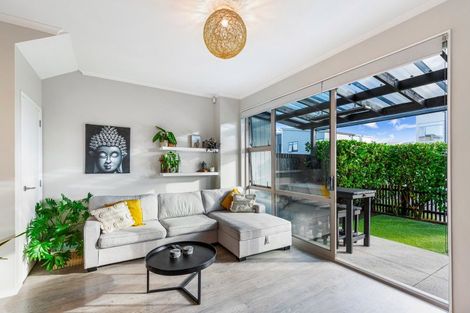 Photo of property in 27 Mollusc Road, Hobsonville, Auckland, 0616