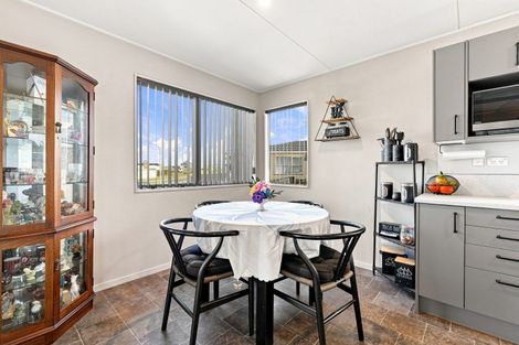 Photo of property in 1a Mosston Road, Castlecliff, Whanganui, 4501